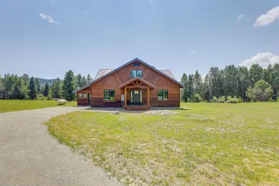 Image de Cabin on 28 Acres: Hike & Fish in Flathead Valley!