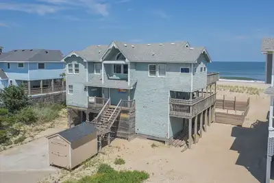 Image de 7674- The Sweet Escape, 6-bedroom oceanfront home in Avon
