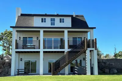 Image de Luxury Farm Home @ Stoney Farms w/ Private Hot Tub