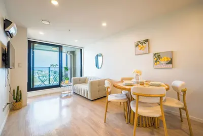 Image de Cosy 2 Bedroom Apartment with City Conveniences