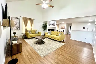 Image de Beautiful 2-bedroom townhome with king size beds in Cordova Memphis