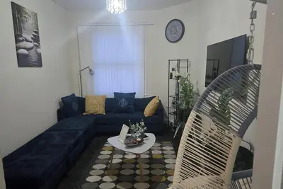 Image de 2 Bed - Sleeps 6 - Private Balcony - City Centre