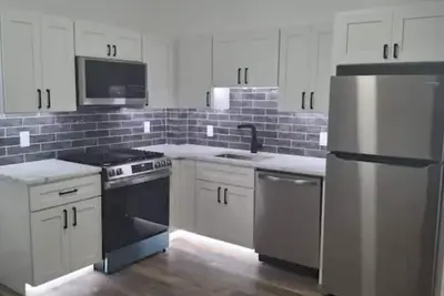 Image de The Macro-Lux at Lower Atwells 2br Apt Ldry. Dw \"P\"