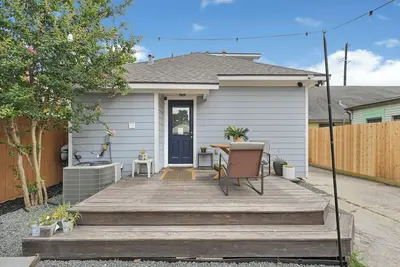 Image de Urban Retreat Home & Great Patio in a Prime Location