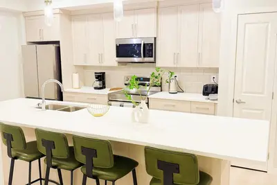 Image de Modern 2br Seton Retreat | Near Calgary Hospital | Close to Banff