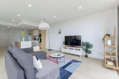 Image de Bright & Airy 2br Steps to Station & Westfield