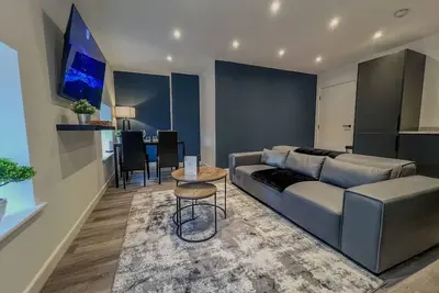 Image de New! Beautiful Central Apartment | Landmark View