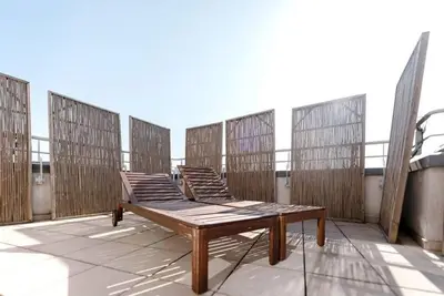 Image de Bright 2br Penthouse 200m2 with Terrace Gym and Parking