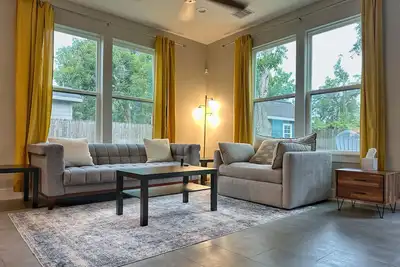 Image de Gated Houston Getaway - Family & Pet Friendly - Near It All