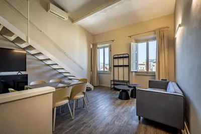 Image de YiD charming two-level apt in central Florence