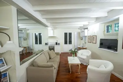 Image de Campanella Ivy Retreat- Under the Roman Light