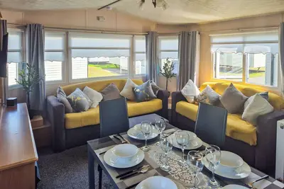 Image de 3 chambres à coucher à Rhyl, near Towyn