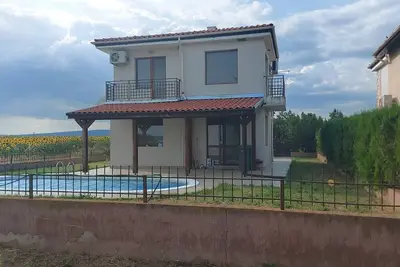 Image de Villa with private pool - 15 min. from Sunny Beach and sea