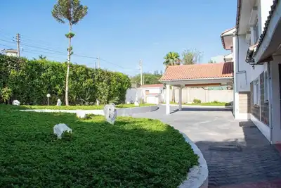 Image de Spacious & Beautiful 5-bedroom Villa in Nairobi with WiFi