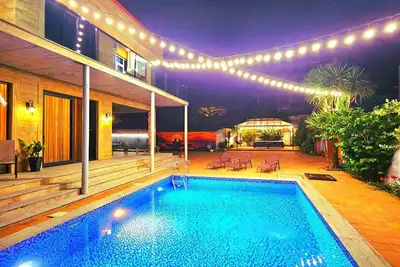 Image de Holiday home with swimming pool