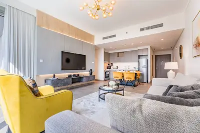 Image de Steps from Creek Beach and Central Park, Few Mins to Downtown, Creek Gate Tower 1 by Deluxe Holiday Homes