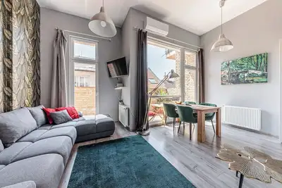 Image de Gold Leaf Apartment in the City Center w. balcony