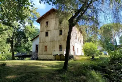 Image de Moulin de sore - beau gîte dans un lieu préservé avec rivière