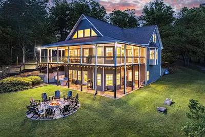 Image de Your Hgtv Lakefront Designer Home Awaits!