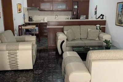 Image de Charming 2-bedroom house nearby Rinia Park in awesome Elbasan