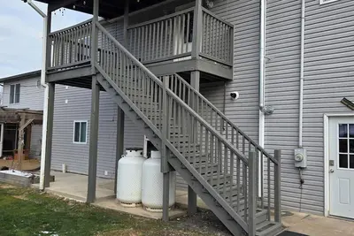 Image de Spacious 3-bedroom apartment in tranquil Howard with ac