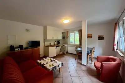 Image de Appartement 'Kirschblüte' avec vue sur la montagne, piscine commune et Wi-Fi