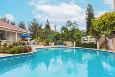 Image de Short walk 2 the beach 3 Beds Sleeps 6 Modern Wifi Ac Great Location