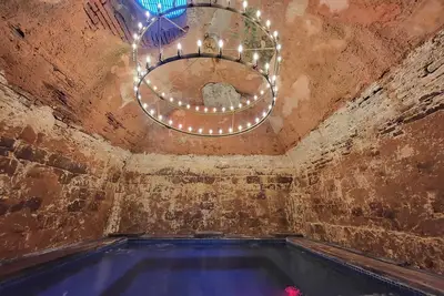 Old San Juan Pool House & Jacuzzi Grotto