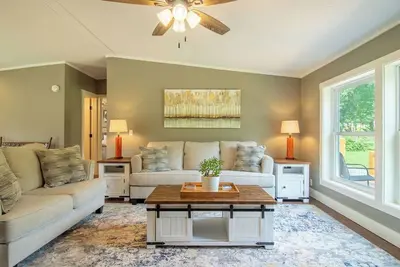 Image de Peaceful & Scenic 3 Bedroom/2 Bath Farmhouse