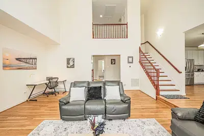 Image de Quiet Escape with Easy Dc Access-5BRMs Free Parking