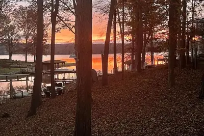 Image de Cozy Cabin on the Cove