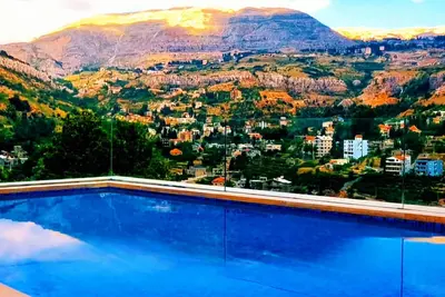 Image de Faraya private rooftop pool with panoramic mountain view with 2-bedroom chalet