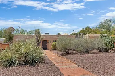 Image de The 9th St Retreat - a Southwestern Family-friendly Oasis in the Heart of Tucson