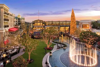 Image de Lux 2bd/2bth apartment in Glendale with WiFi, fitness room, pool