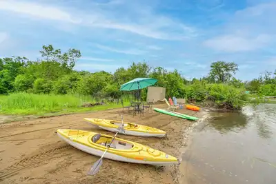 Image de Hot Tub & Game Room: Lakefront Merrifield Retreat!