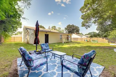 Image de 10 Mi to Hartford: Family Home w/ Yard