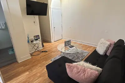 Image de Hause of vibes 2bedroom apartment with WiFi, Ac in pleasant Philadelphia