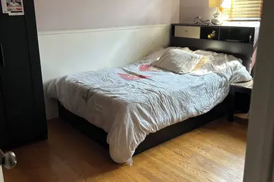 Image de Retreat in Laval: Swim Spa, Gym & Spacious Comfort