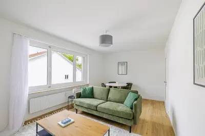 Image de Blueground | Basel-Vorstaedte, balcony, nr Kunstmuseum