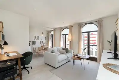 Image de Giona - 2 bedrooms in Argüelles