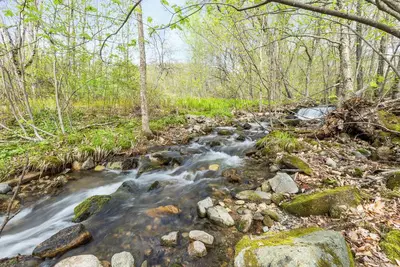 Image de Sunny Farmhouse Retreat in Jefferson, Nh