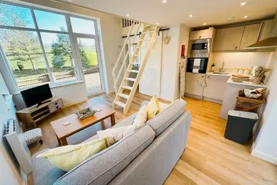 Image de Honey Bee Cottage, Tiny House, Welshpool