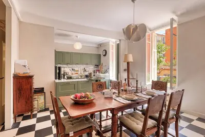 Image de Grand Green Terrace Flat, Menton, France