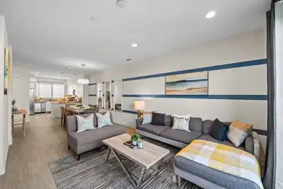 Image de Gated Comfy & Safe Home near Dtla