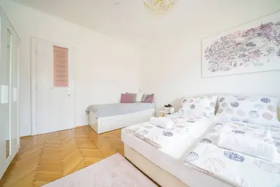 Image de Pozsonyi Suite 3br + 2 Balcony in Budapest