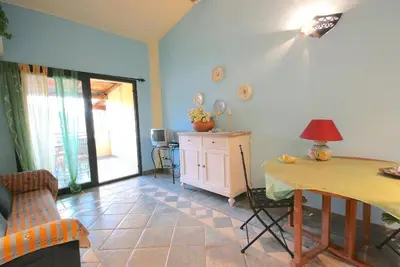 Image de Smeraldo - lovely 2-bedrooms apartment with Ac in Tanaunella, near by the beach.