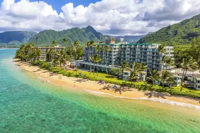 Image de Beachfront Penthouse w/ 3 Lanais on O’ahu!