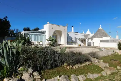 Image de Knot House. The All You Want Trullo w/a Cool Pool