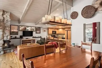 Image de Aspen Core Condo, Next to Gondola, Great Location