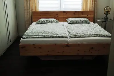 Image de Spacious apartment close to the center with a view of the Rhine